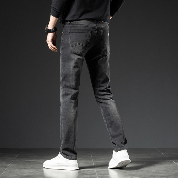 ブランドジーンズ着用イメージ